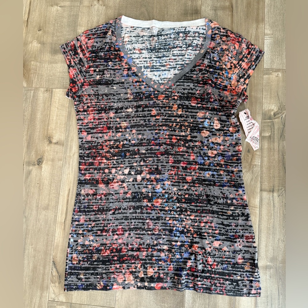 Lot of 3 NEW Awake Couture Los Angeles‎ V-Neck Shirt Short Sleeve Women Medium - Picture 8 of 13